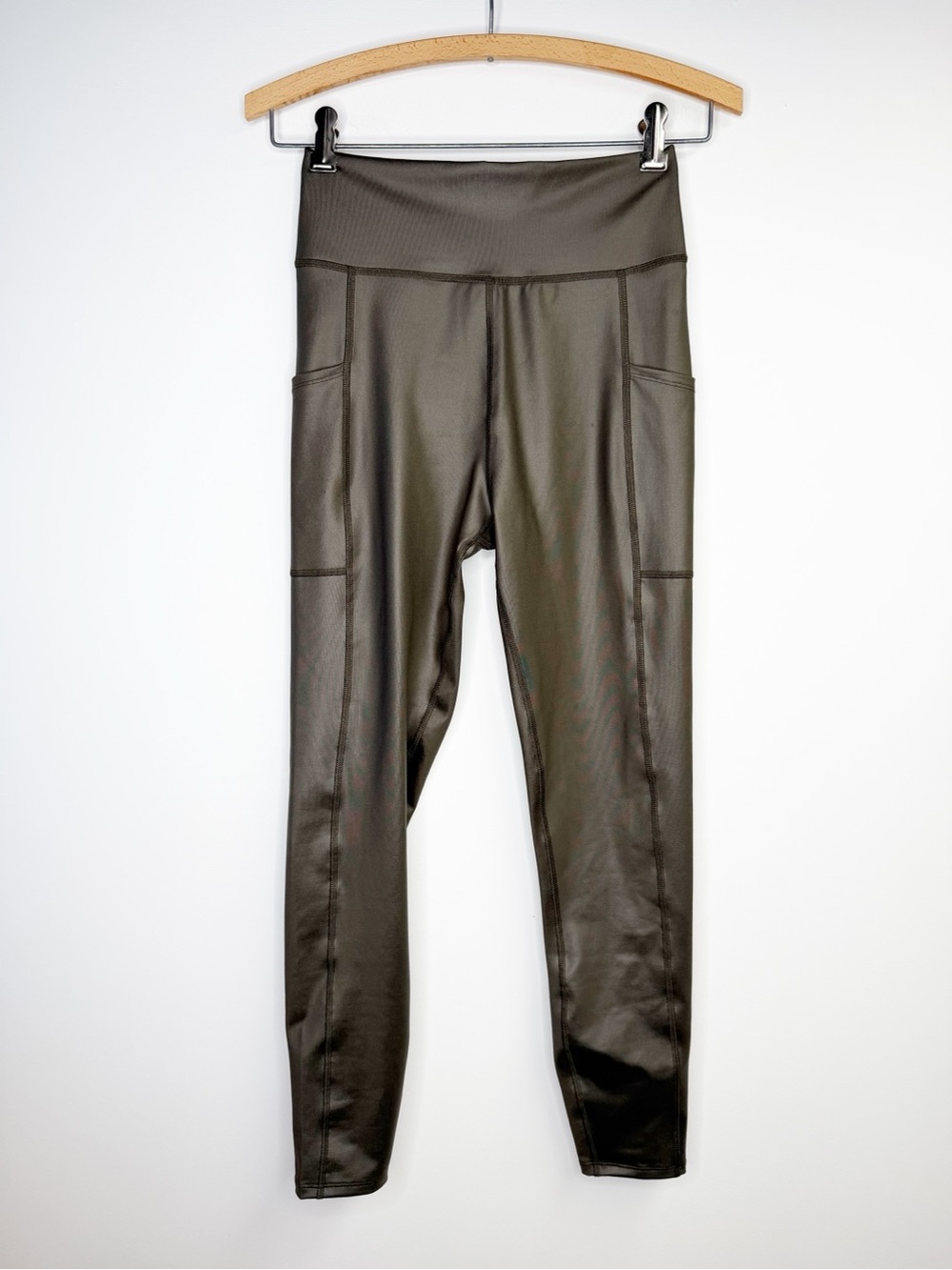 Abercrombie & Fitch Women's Contour 7/8-Length‎ Pocket Leggings Dark Olive Small